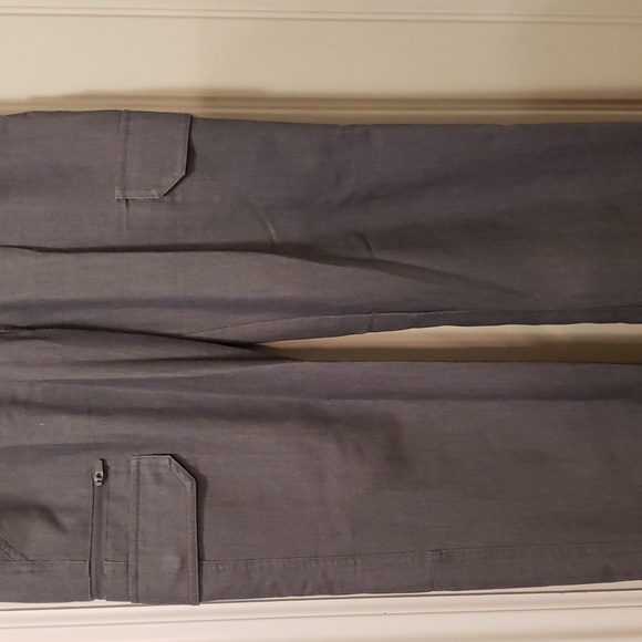 Figs grey XS pants - near perfect condition - Picture 3 of 8